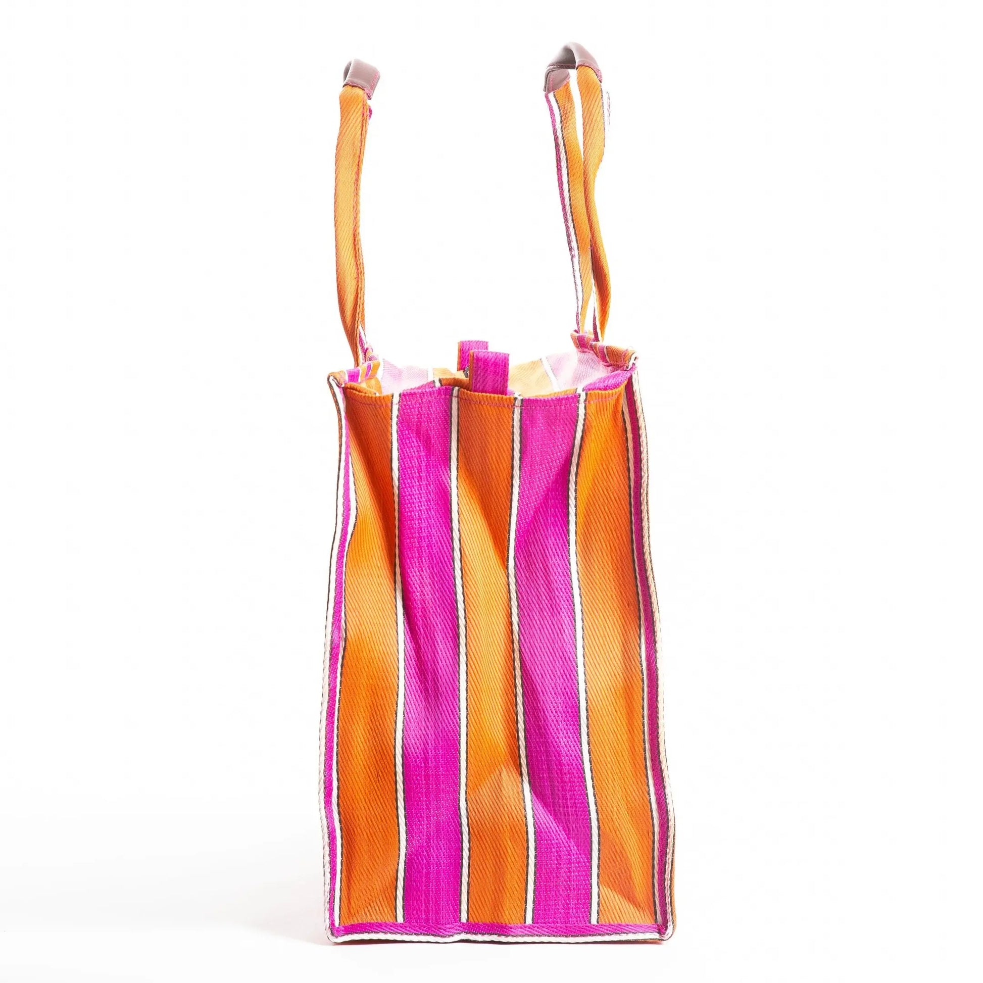 Explorer bag in Blush & Burn colors, made of recycled nylon, from Less is Bore