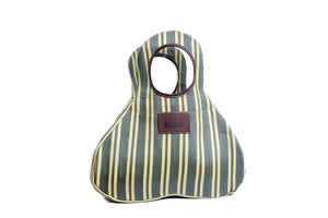 Fidget bag in Pine & Pearl colors, made of recycled nylon, from Less is Bore